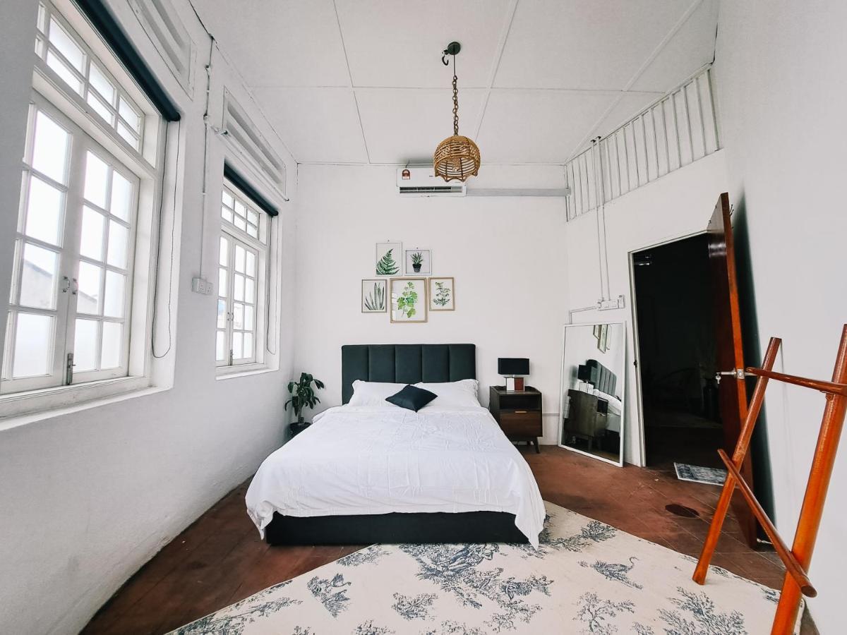 111 Hutton Lane Hostel George Town Exteriér fotografie